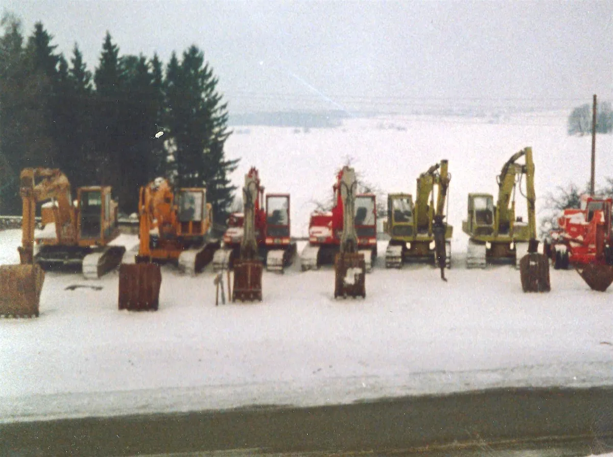 Caterpillar, Hanomag, O&K und Hymac Kettenbagger, 1981