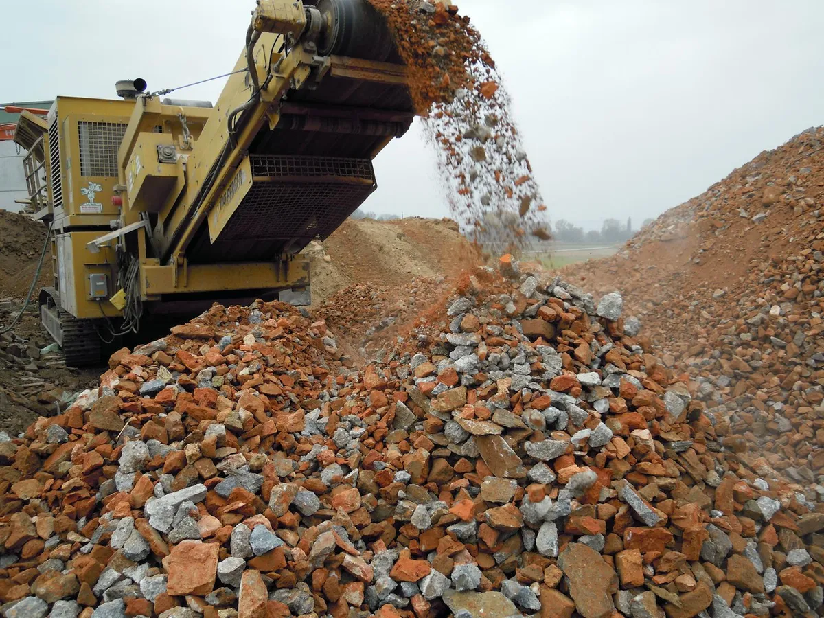 Aufbereitung und Recycling mit OM-Backenbrecher