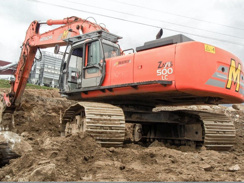 Hitachi Zaxis 500 mit Reißzahn