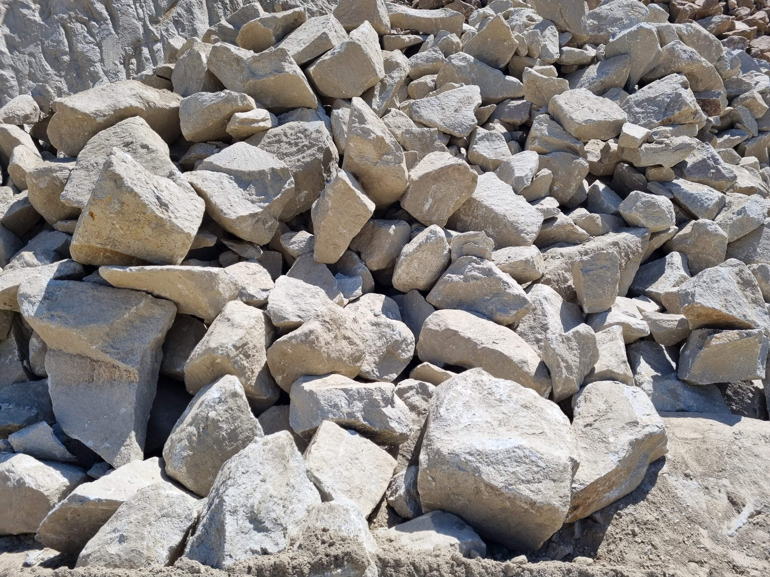 Wasserbausteine Steinbruch Winkl