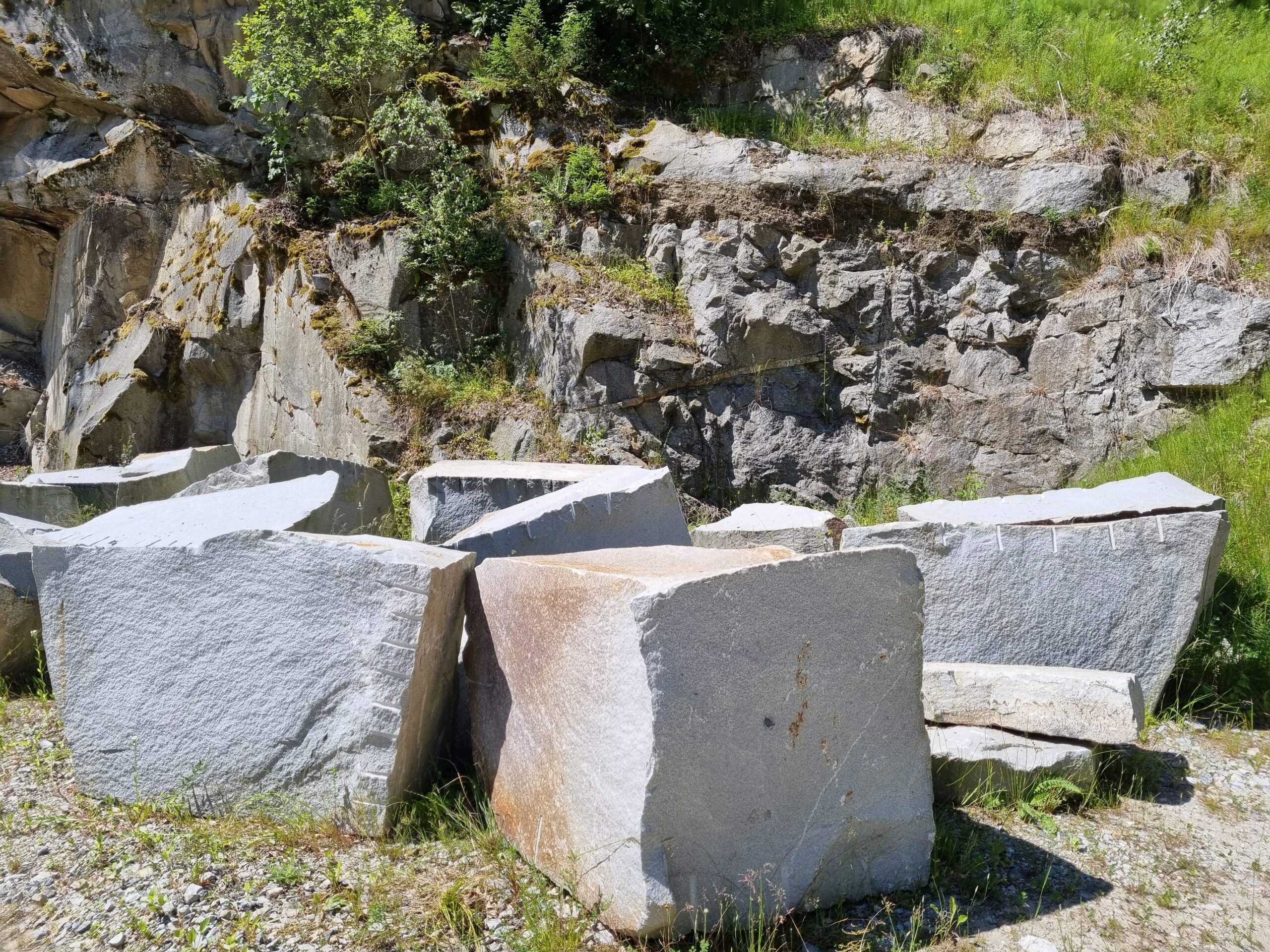 Werksteine / Rohblöcke Steinbruch Julbach